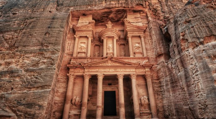 Visit The Seven Wonders (Image Source: Unsplash) Visit The Seven Wonders