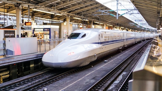 Shinkansen Series E5