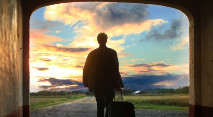 Traveling Solo, (Image Source: Unsplash) Traveling Solo