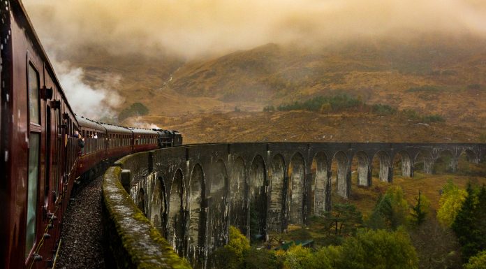 Scenic Train Routes, (Image Source: Unsplash) Scenic Train Routes