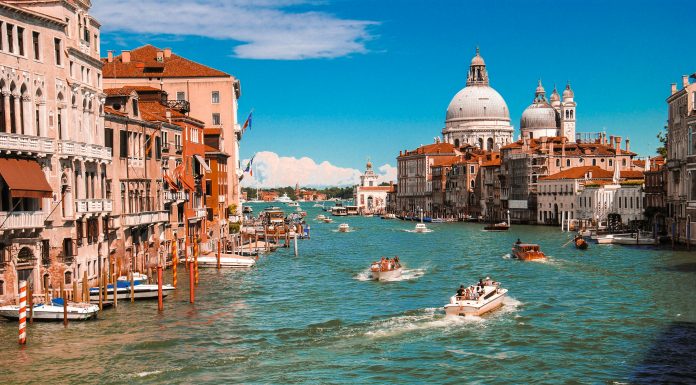 Venice on a Budget (Image Source: Unsplash) Venice on a Budget