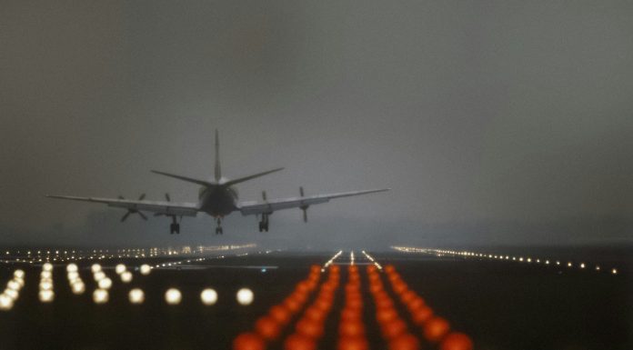 Top 5 Dangerous Yet Fascinating Airports In The World (Image Source: Unsplash) Top 5 Dangerous Yet Fascinating Airports In The World