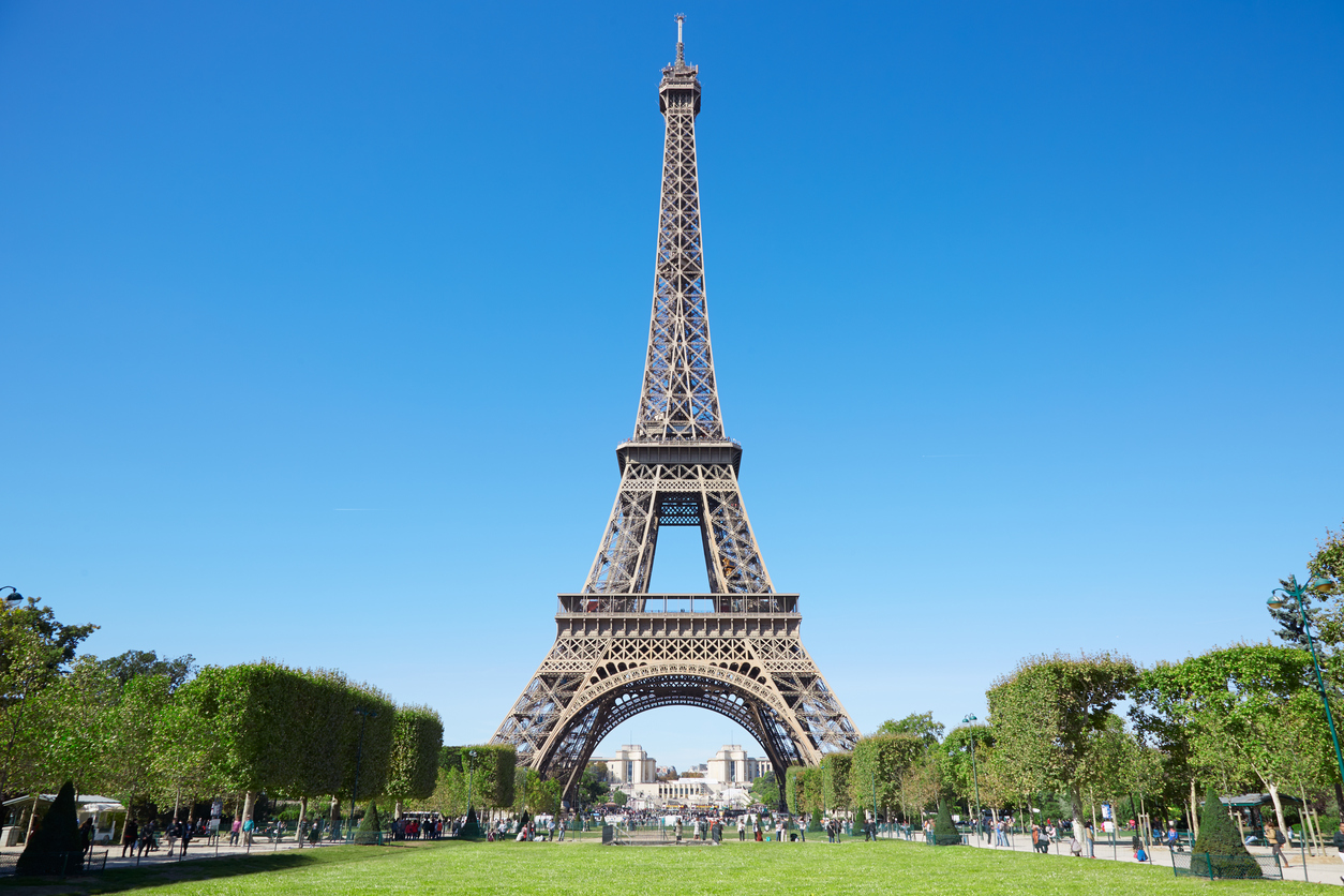 11 Famous Buildings Around The World You Have To See Travelearth