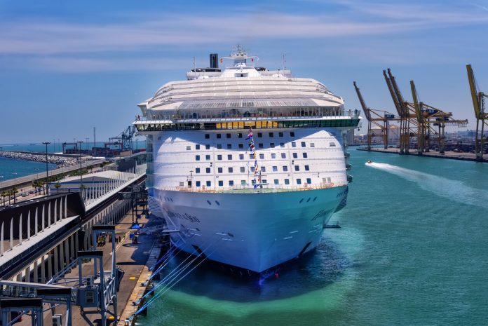 Harmony-of-the-Seas-in-Barcelona-1