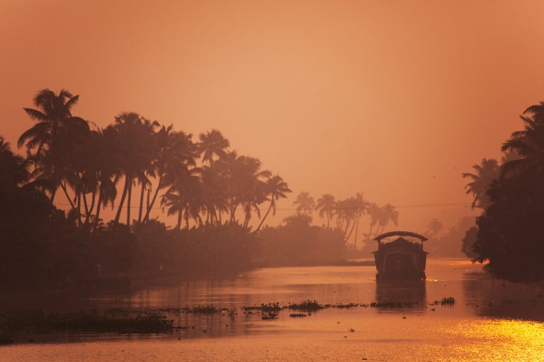 5 Scenic Destinations In The Backwaters Of Kerala