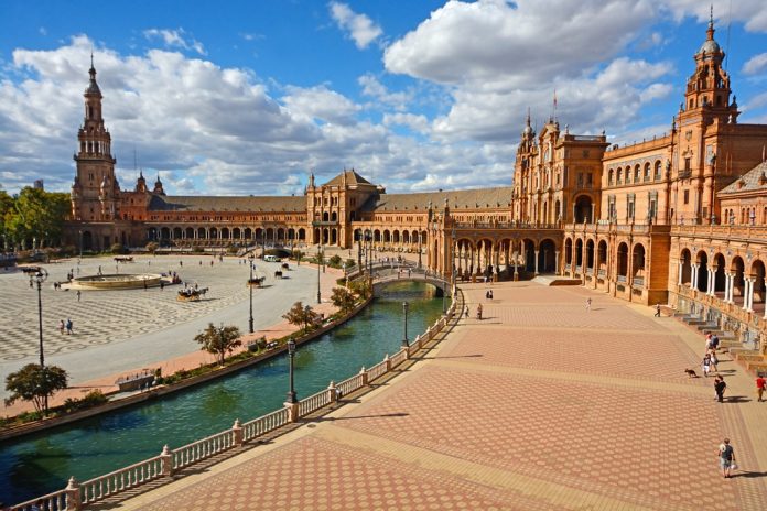 Spain Square (Plaza de España)