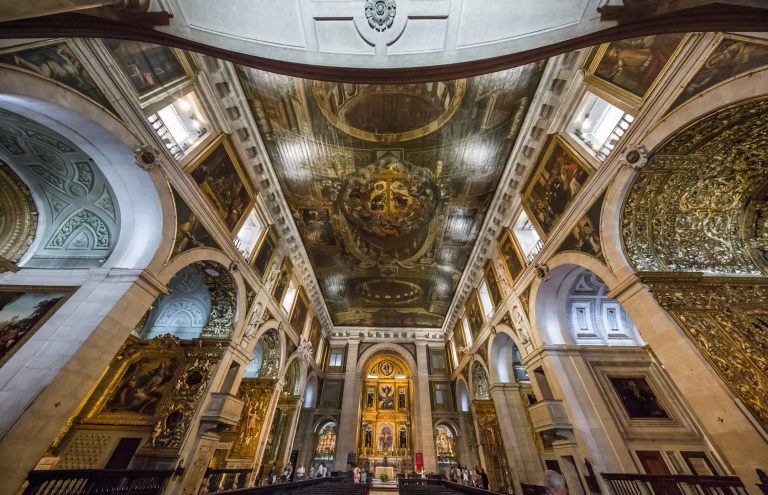 Visit these 11 Beautiful Churches From Around the Globe!