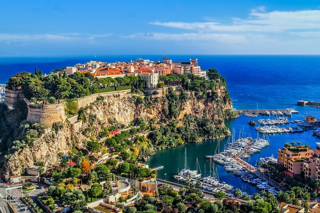 Monaco travel facts, Monte Carlo, world's smallest countries by population, The Prince Palace and old town of Monaco