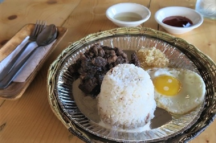 tapsilog - breakfast in the Philippines