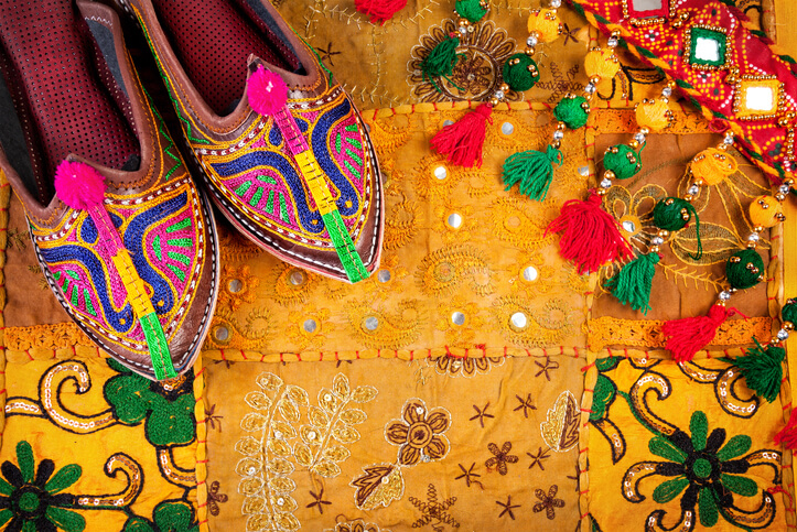 Rajasthani footwear, colourful Rajasthani culture