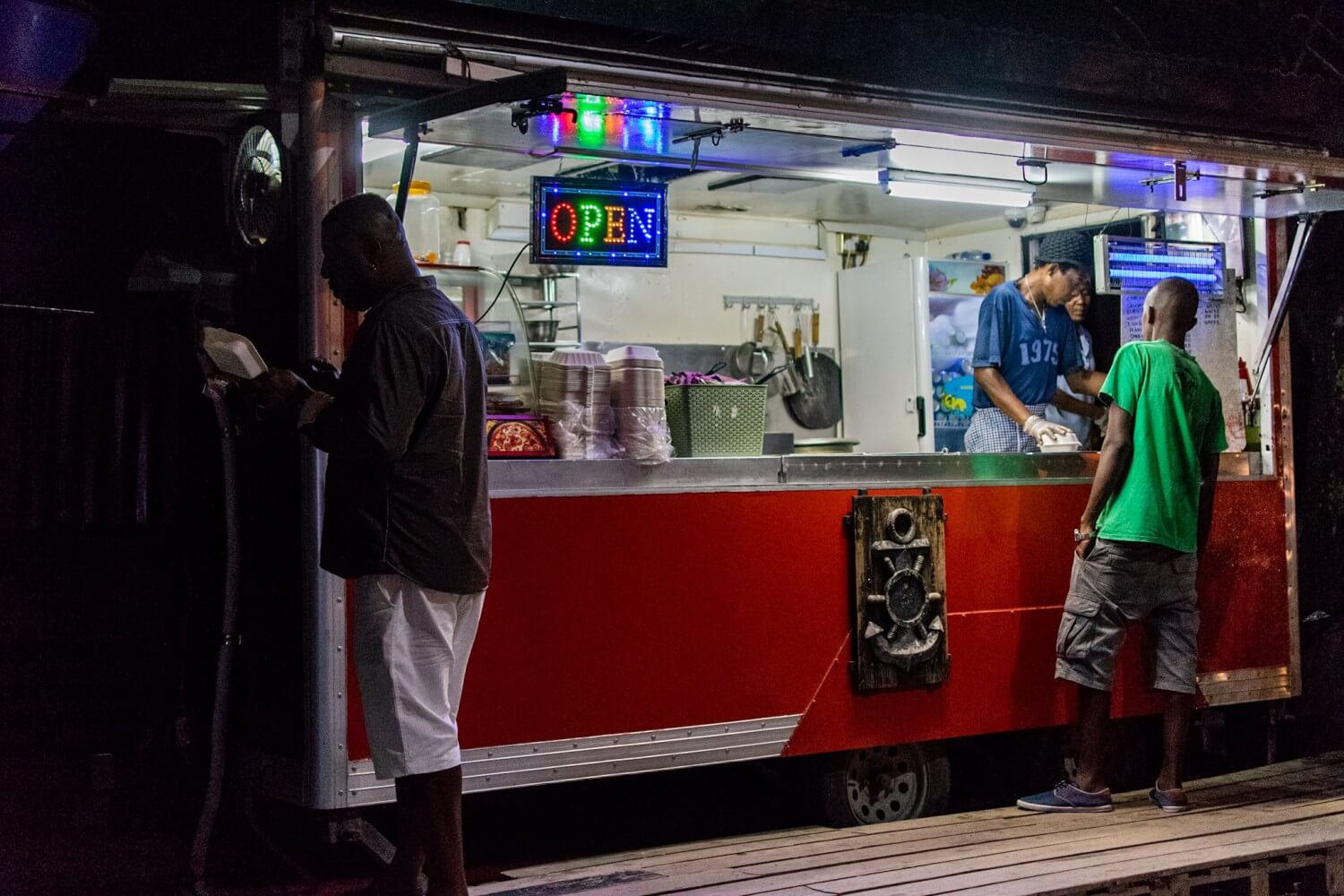 A Takeaway Van in Seychelles - budget guide to Seychelles