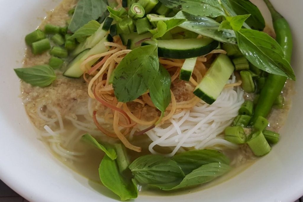 nom banh chok Cambodian Dishes