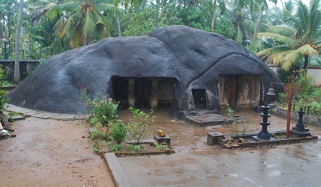 Kottukal-Cave-Temple