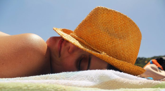 Tips To Beat The Summer Heat (Image Source: Unsplash) Tips To Beat The Summer Heat
