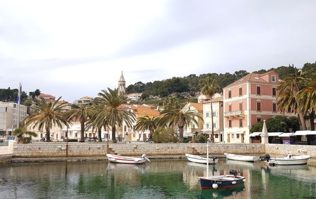 travel guide hvar croatia