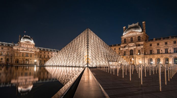 The Louvre Museum (Image Source: Unsplash) All You Need To Know About Visiting The Louvre Museum
