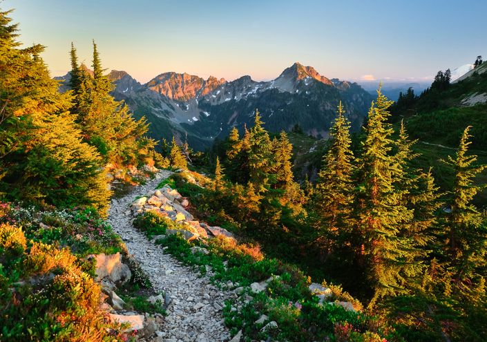 Alpine Lakes Wilderness, Cascade Mountains, Washington, Trekking Hikes