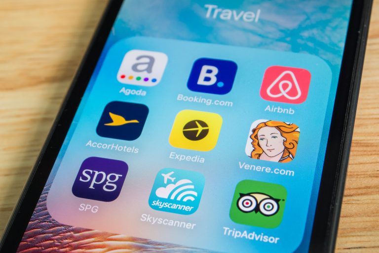 5 Travel Apps That Will Save All Your Last Minute Travel Plans