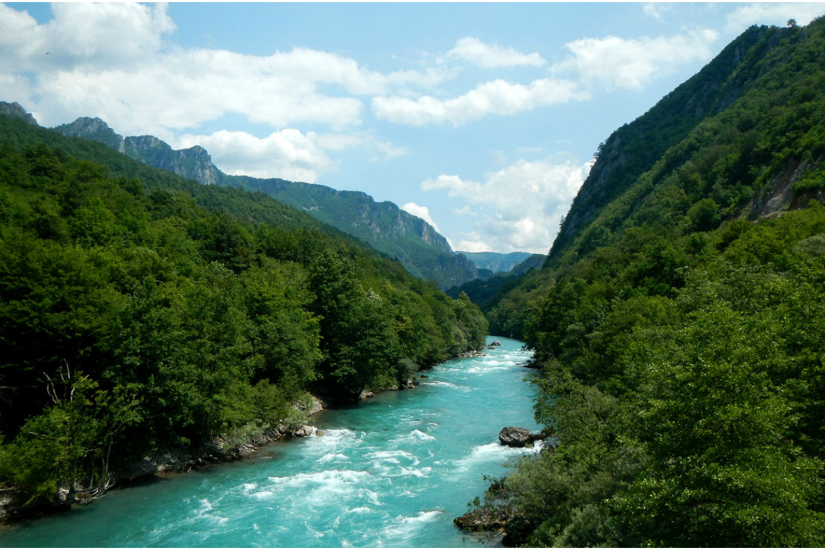 Explore the Balkan Country Bosnia And Herzegovina!