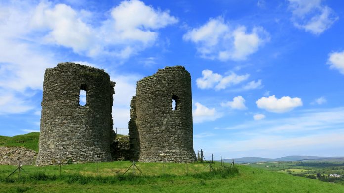 Harry Avery's Castle Newtownstewart