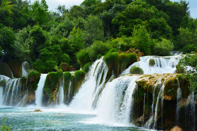 Huangguoshu falls, famous Waterfalls in Guizhou, China