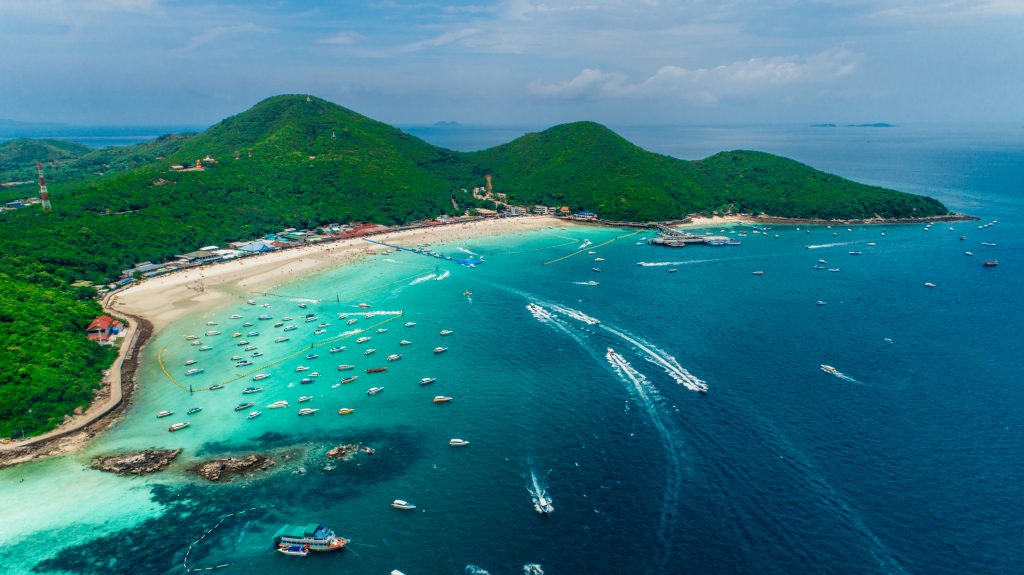 Koh Larn island's beaches in Pattaya