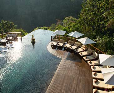 Infinity pool at Hanging gardens of Bali boutique hotel