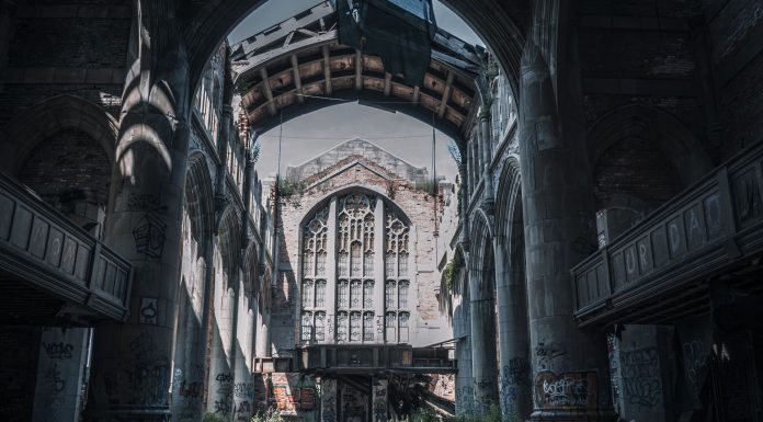 Abandoned Places Around The World, (Image Source: Pexels) Abandoned Places Around The World
