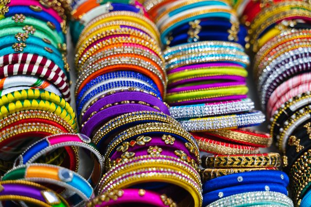 Laad Bazaar Hyderabad  - flea markets in India