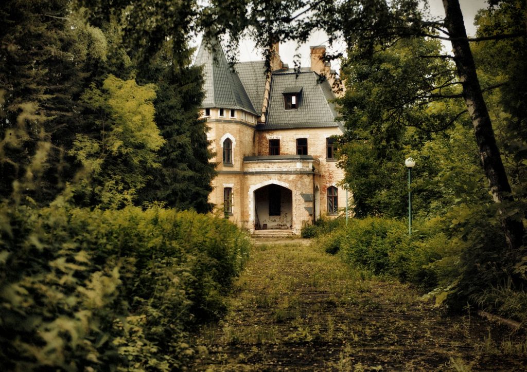 Old haunted hotel