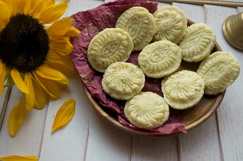 Desserts in Bengal - Chandrapulli 