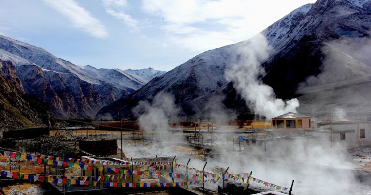 Chumathang Hot Springs: Ladakh