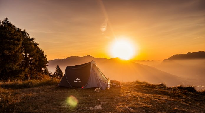 Camping in Utah is a beautiful experience, (Image Source: Unsplash) Camping in Utah is a beautiful experience