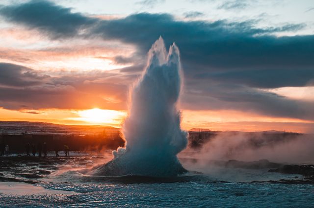 Spectacular Geysir Hot Spring