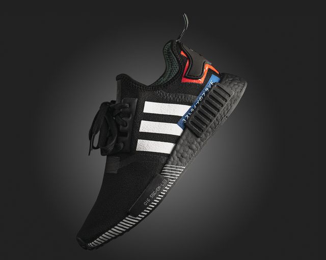 nike or adidas