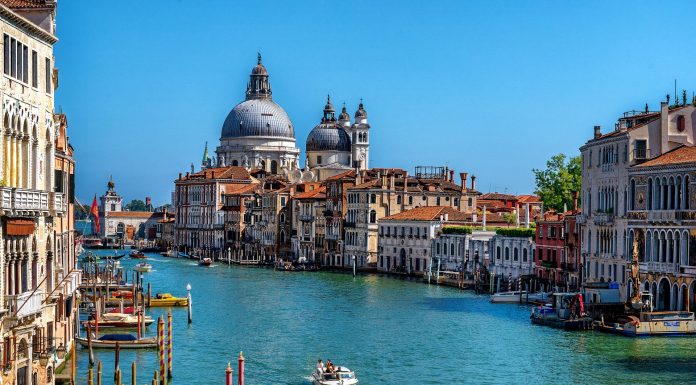 Why Visit Italy, (Image Source: Pexels) Why Visit Italy