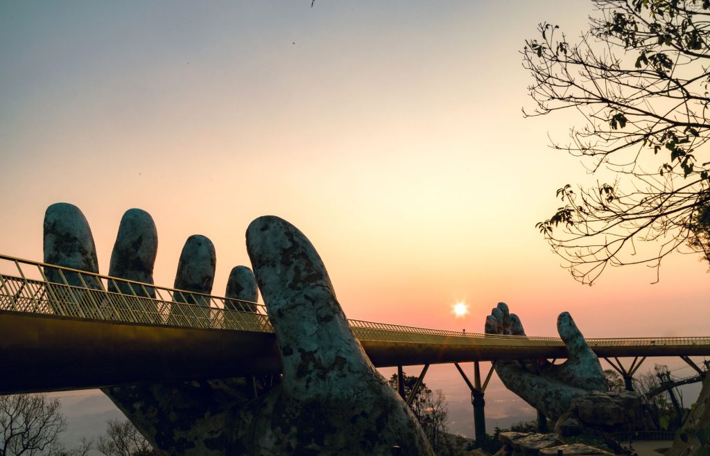 golden bridge Vietnam