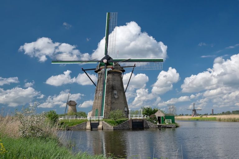 Kinderdijk’s Windmills: Where Heritage Meets Innovation