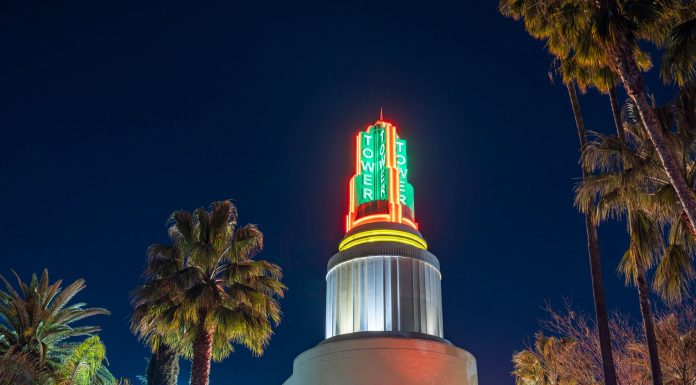 warner bros, (Image Source: Pexels) warner bros abu dhabi