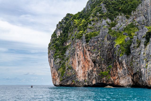 phi phi islands attractions