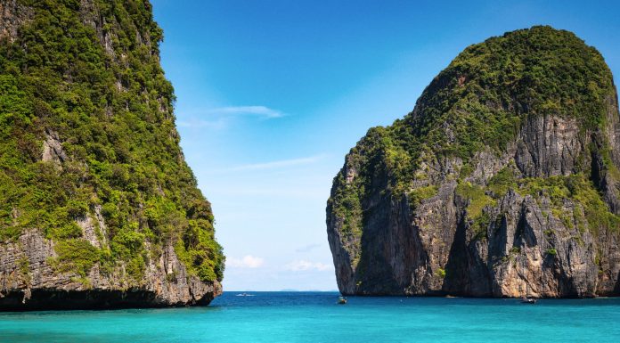 phi phi islands, (Image Source: Pexels) phi phi islands