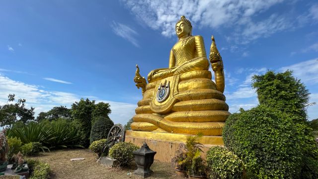 follow the big buddha phuket dress code