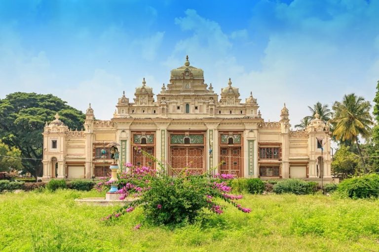 A Comprehensive Guide To Jaganmohan Palace In Mysore