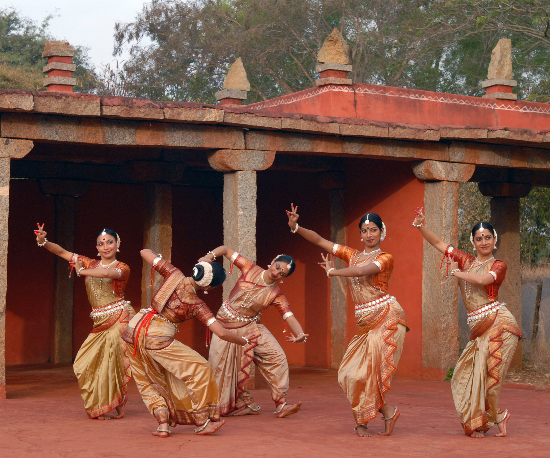 places near bangalore which is a must visit