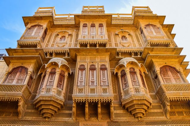 bagore ki haveli udaipur is a must visit place.