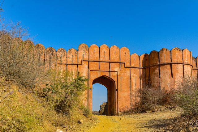 The stunning fortress served as a strategic and safe house for the Rajputs.