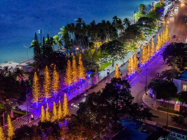 vibrant and lively pattaya nightlife