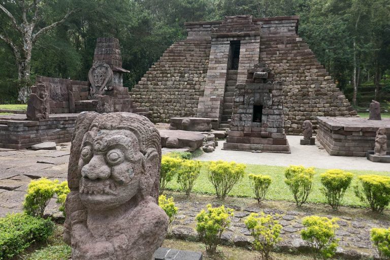 15 Pyramids Around The World You Shouldn't Miss