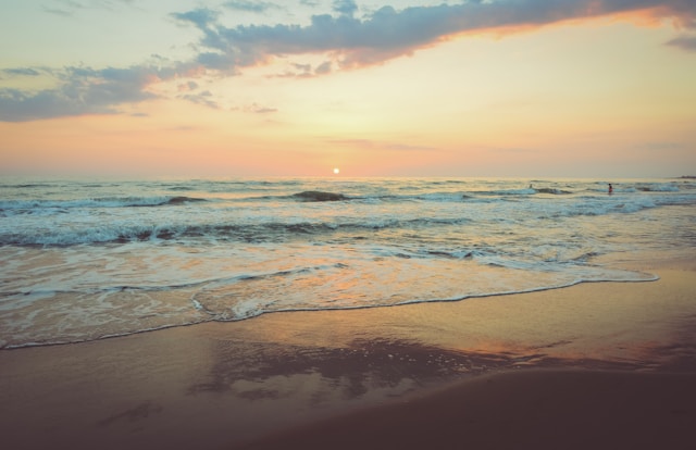 serenity beach in pondicherry is great for people looking to spend some time with themselves.