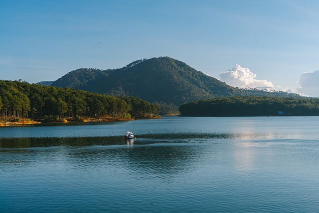 check for pykara lake timings before booking tickets